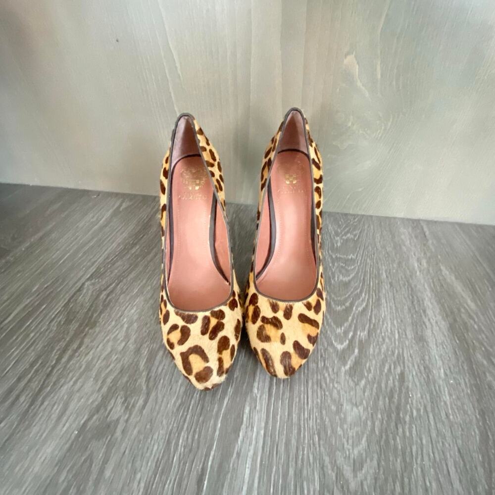 Vince camuto leopard cheetah print heels